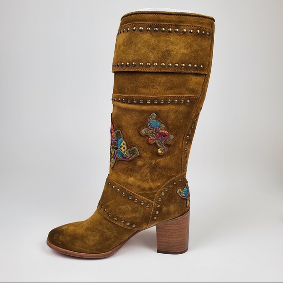 Frye Naomi Embroidered Flower Wheat Boots NWT - Picture 4 of 8